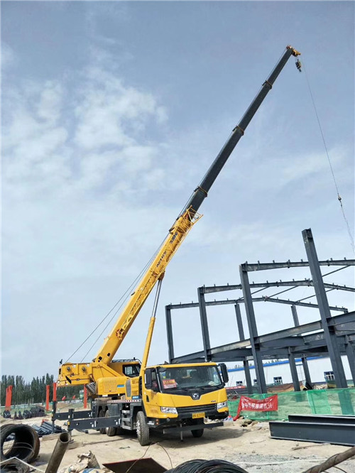 沧州市超高层建筑钢结构吊装案例